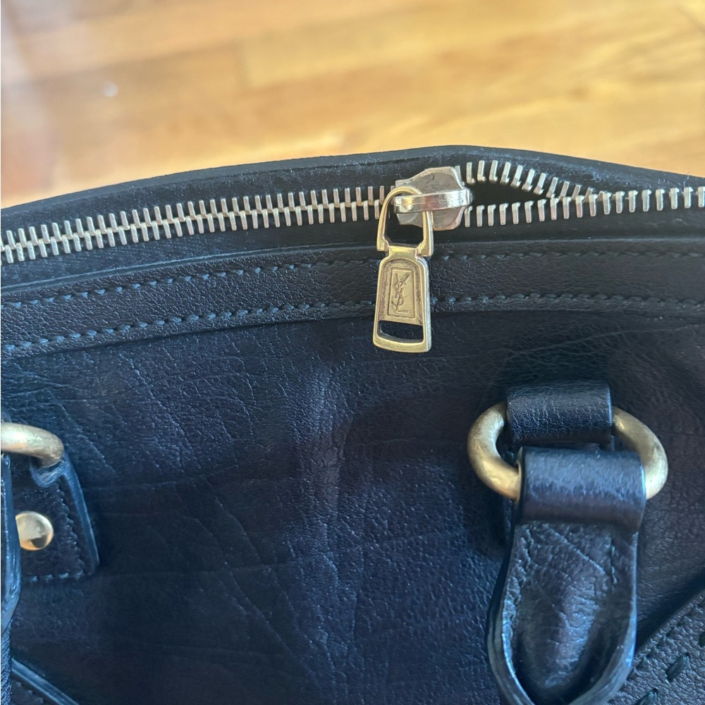 Yves Saint Laurent Muse Black Leather Satchel Handbag Gold Hardware and strap - Picture 7 of 13